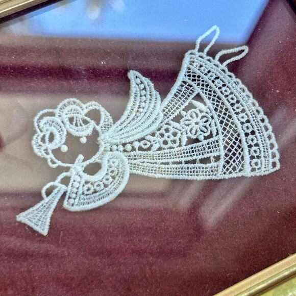 Vintage Framed Embroidered Lace Angel on Fabric in Gold Frame - Picture 2 of 10